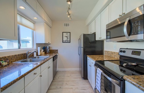 South Scottsdale Condo | SCOTTSDALE CONDO/OLDTOWN ACROSS STREET FROM FASHION SQUARE MALL.NEW REMODEL