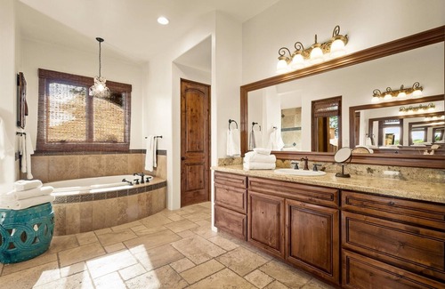 Desert Mountain House | SCOTTSDALE LUXURIOUS DESERT MOUNTAIN VILLA Near Shopping/Hiking/Sept Special