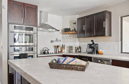 Central Scottsdale Villa | Scottsdale LuxVilla -7 BR!- Mins to TPC and Casino