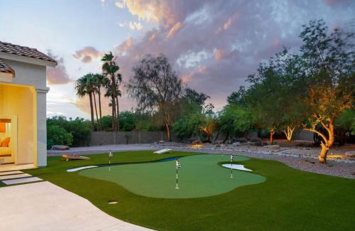 Cactus Acres House | Scottsdale Paradise Home - Modern Luxe with Pool & Putt