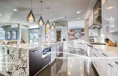 South Scottsdale House | Scottsdale Sanctuary - 6BR Estate + Casita w/Rooftop Views & Pool