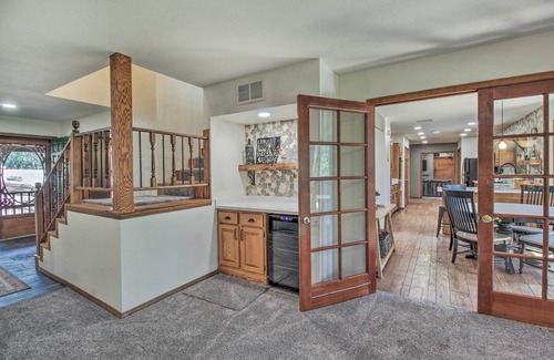 Pinetop-Lakeside Cottage | Screened Porch, Fenced Yard: Lakeside Retreat!