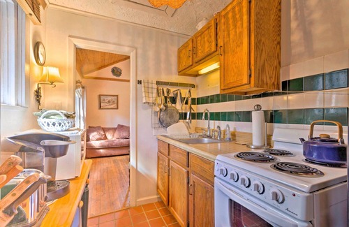 Hot Springs Cottage | Screened Porch: 'The Rock Cottage' in Hot Springs