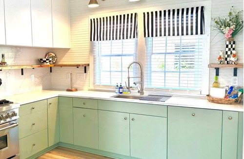 Old Town House | Screened Porch! EV Charger! Walk Everywhere!