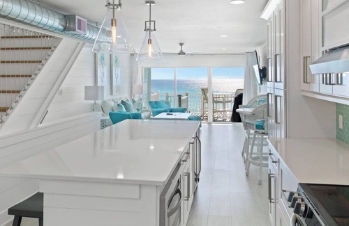Delos Apartment | SD12 3BR/2kit/PRV BCH Free Beach Svc