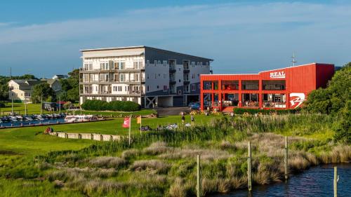 Waves Apartment | SDA - Waterfront 3-Bedroom, 3-Bathroom Suite at REAL Watersports