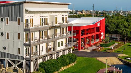 Waves Apartment | SDA - Waterfront 3-Bedroom, 3-Bathroom Suite at REAL Watersports