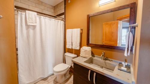 Waves Apartment | SDA - Waterfront 3-Bedroom, 3-Bathroom Suite at REAL Watersports