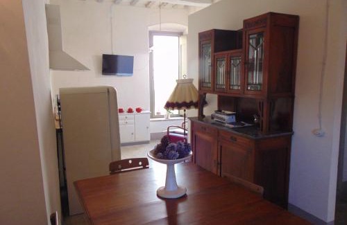 Arcevia Apartment | SE050 - Palazzo d'Arcevia, accogliente bilocale ristrutturato