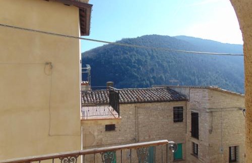 Arcevia Apartment | SE050 - Palazzo d'Arcevia, accogliente bilocale ristrutturato