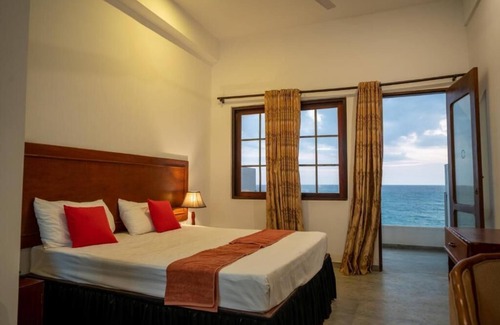Hikkaduwa Hotel | Sea Breeze Ambalangoda