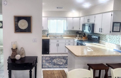 Port St. Joe House | Sea Breeze Beautiful Gulf views, across from beachfront pool, pond, many extras