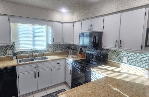 Port St. Joe House | Sea Breeze Beautiful Gulf views, across from beachfront pool, pond, many extras