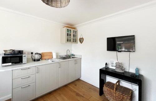 Pagham House | Sea Breeze