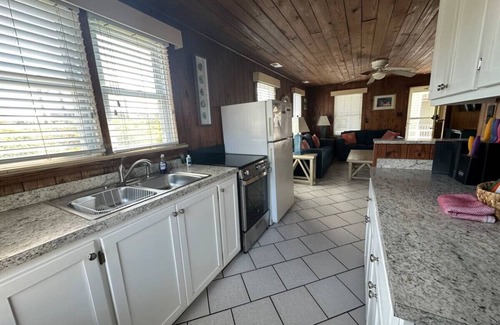 Kill Devil Hills House | Sea Captain's Cottage Oceanfront