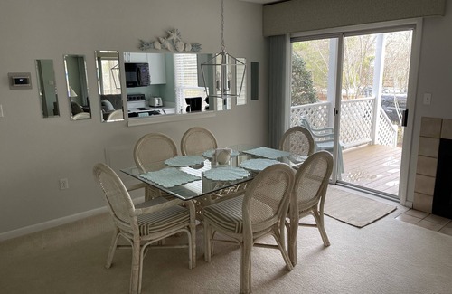 Bethany Beach Condo | Sea Colony Lower Level End Unit, Sleeps 6 Comfortably!