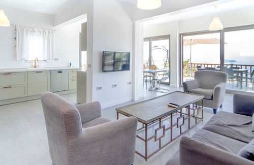 Koyunbaba Villa | Sea Duplex Villa with Terrace 3 min to Beach