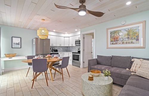 Siesta Key Village House | Sea Foam - Pet Friendly, Located in Siesta Key Village, Steps to Siesta Key Beach!