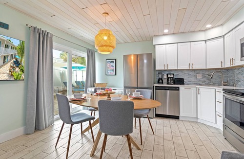 Siesta Key Village House | Sea Foam - Pet Friendly, Located in Siesta Key Village, Steps to Siesta Key Beach!