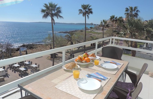 Cala Bona Apartment | SEA FRONT APARTMENT