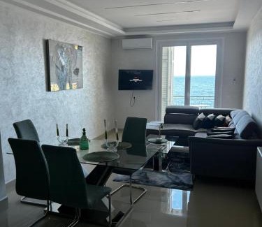 La Californie Apartment | Sea Front View - FRONT DE MER ET VUE PANORAMIQUE