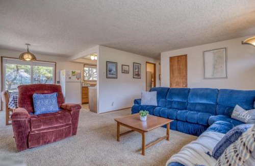 Manzanita House | Sea Gem MCA 395 - Meredith Lodging