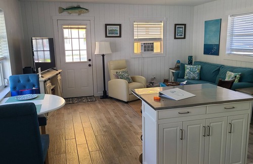 Cortez Cottage | Sea Glass Cottage in the Historic Village of Cortez