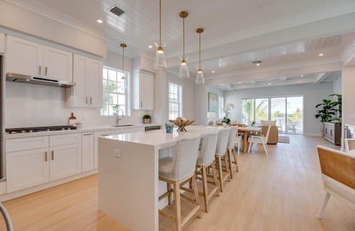 Marathon House | Sea Glass Cove