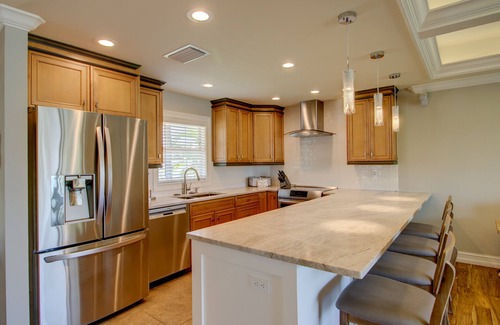 The Dunes House | Sea Glass Serenity: Exceptionally Updated Pool Home w/Serene Lakeside Views!