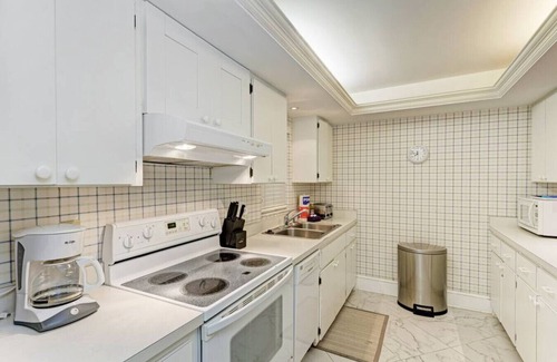 Whitney Beach Condo | Sea Grape Inn #3 - Beachfront Property