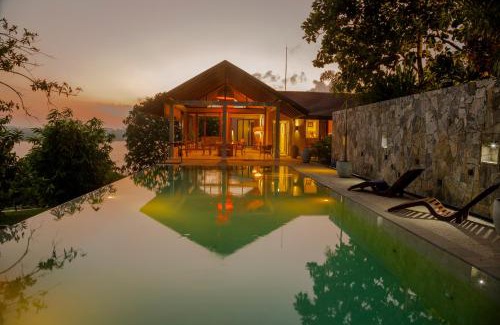 Koggala Villa | Sea Heart House on Koggala Lake