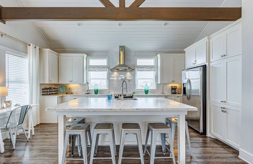 Port Bolivar House | Sea La Vie - a 2 bedroom 2 bath home that sleeps 9.