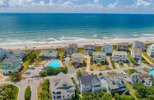 Village of Stump Sound House | Sea La Vie