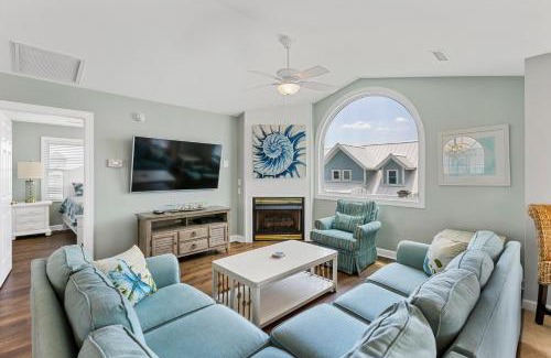 Village of Stump Sound House | Sea La Vie