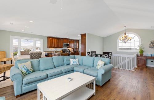Village of Stump Sound House | Sea La Vie