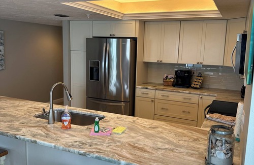 North Redington Beach Condo | Sea Oats #401 - Beautiful 2 Bed/2 Bath Ocean Front Corner Unit - Prime Location!