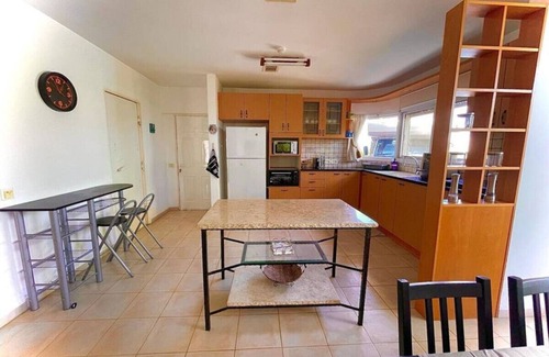 Yavne'el House | Sea of Galilee Country House Retreat by Sea N Rent