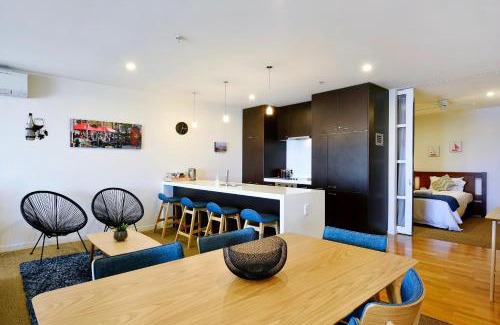 Stepneyville Apartment | Sea Path Apartment