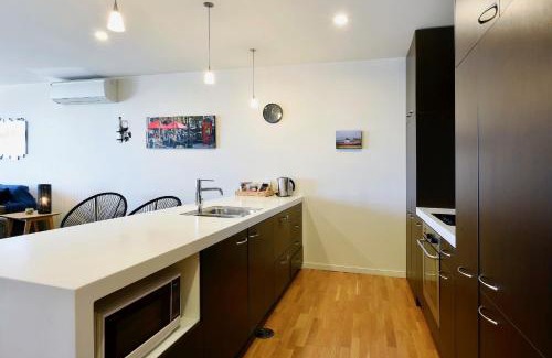 Stepneyville Apartment | Sea Path Apartment