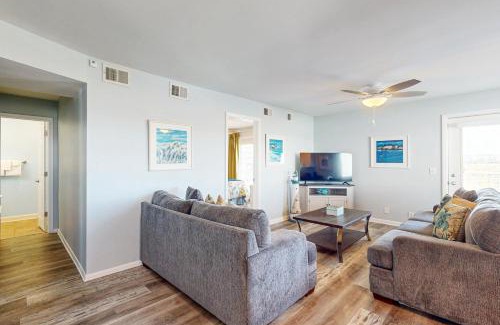 Ocean Isle Beach Apartment | Sea Pointe
