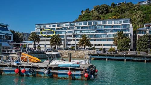 Stepneyville Apartment | Sea Quest Apartment