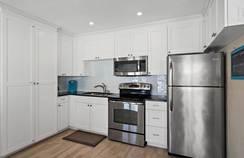 North Redington Beach Condo | Sea Rocket 28: 1BD/1BA Beachside Tranquility
