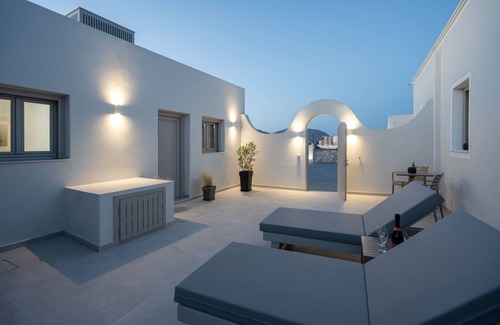 Vlychada Villa | Sea Serenity Villas with Private Jacuzzi