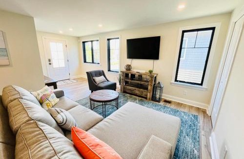 Sandpiper Village House | Sea side drive 8