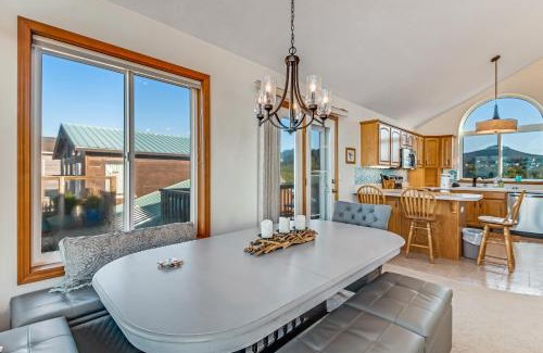 Kiwanda Shores House | Sea Stack View