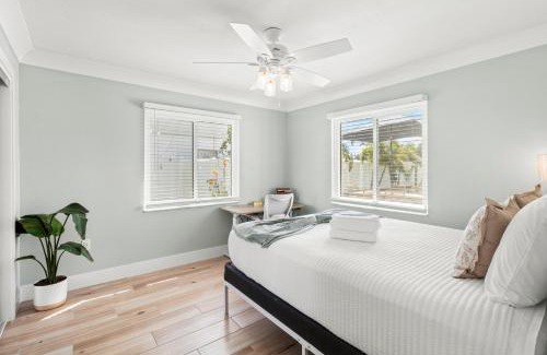 Sunny Shores House | Sea Star - By SkyRun Anna Maria
