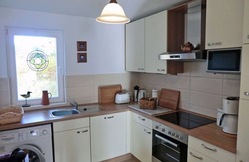 Glowe House | Sea thistle