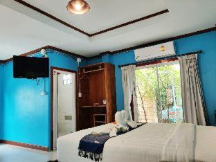 Satun Bed & Breakfast | Sea To Moon Lipe