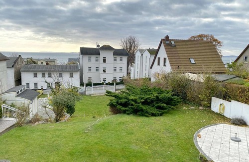 Sassnitz Apartment | Sea view apartment no. 32 in the Villa Anna in Sassnitz on Rügen - Sassnitz -