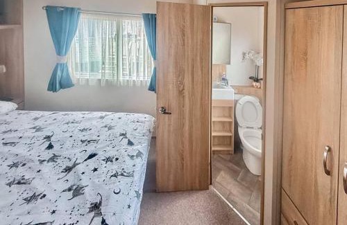 Towyn House | Sea View Caravan